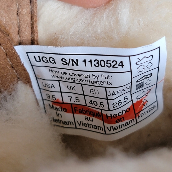 UGG Ashton Addie Waterproof Leather Boot - Picture 7 of 10